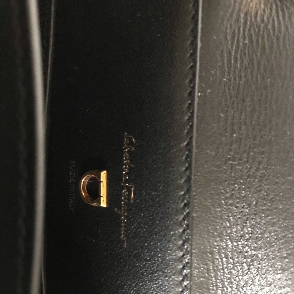 Salvatore Ferragamo Trifolio TH Top Hand… - Picture 5 of 15